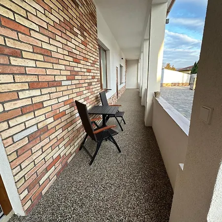 Speedy House *